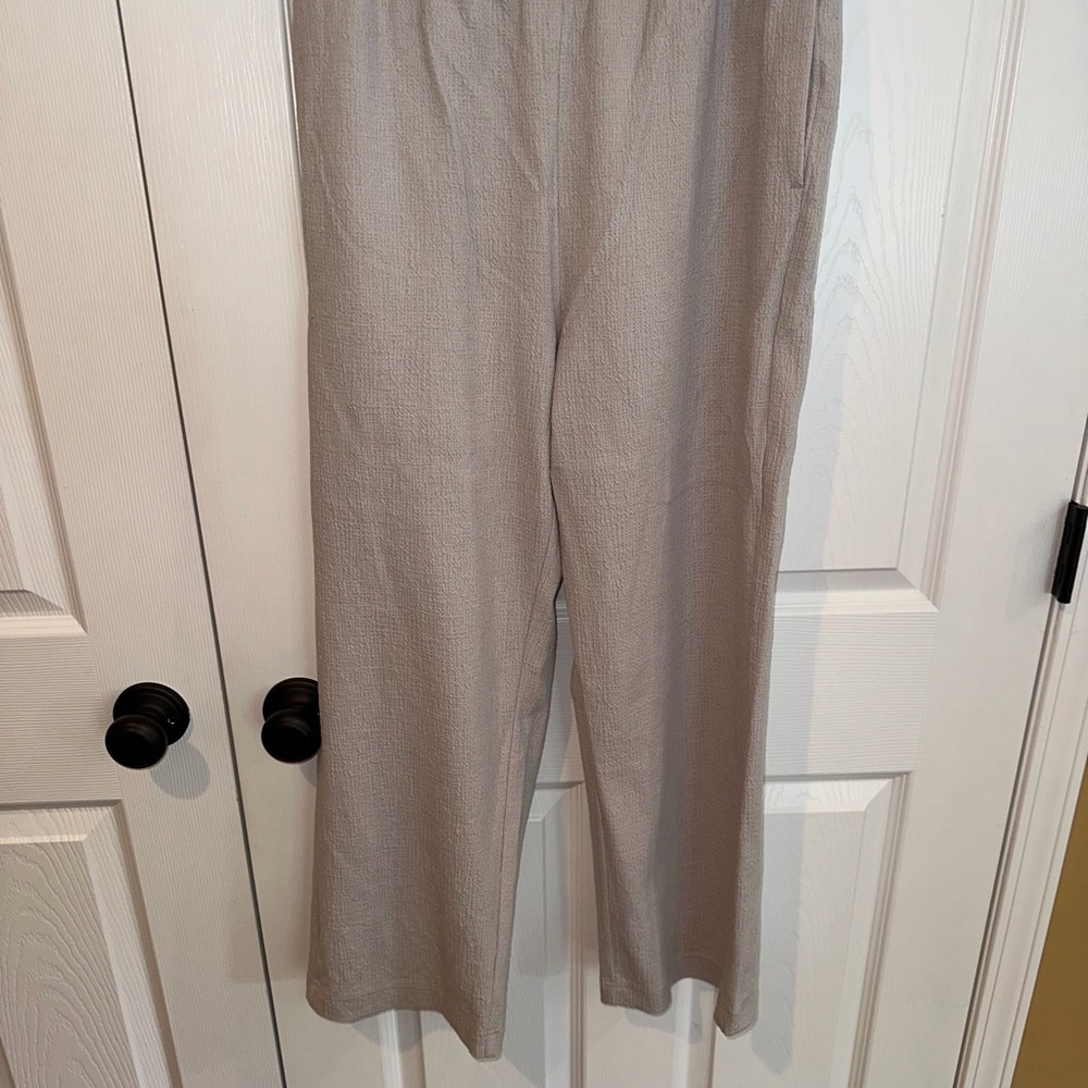OAK + FORT Heather Gray Textured Pants